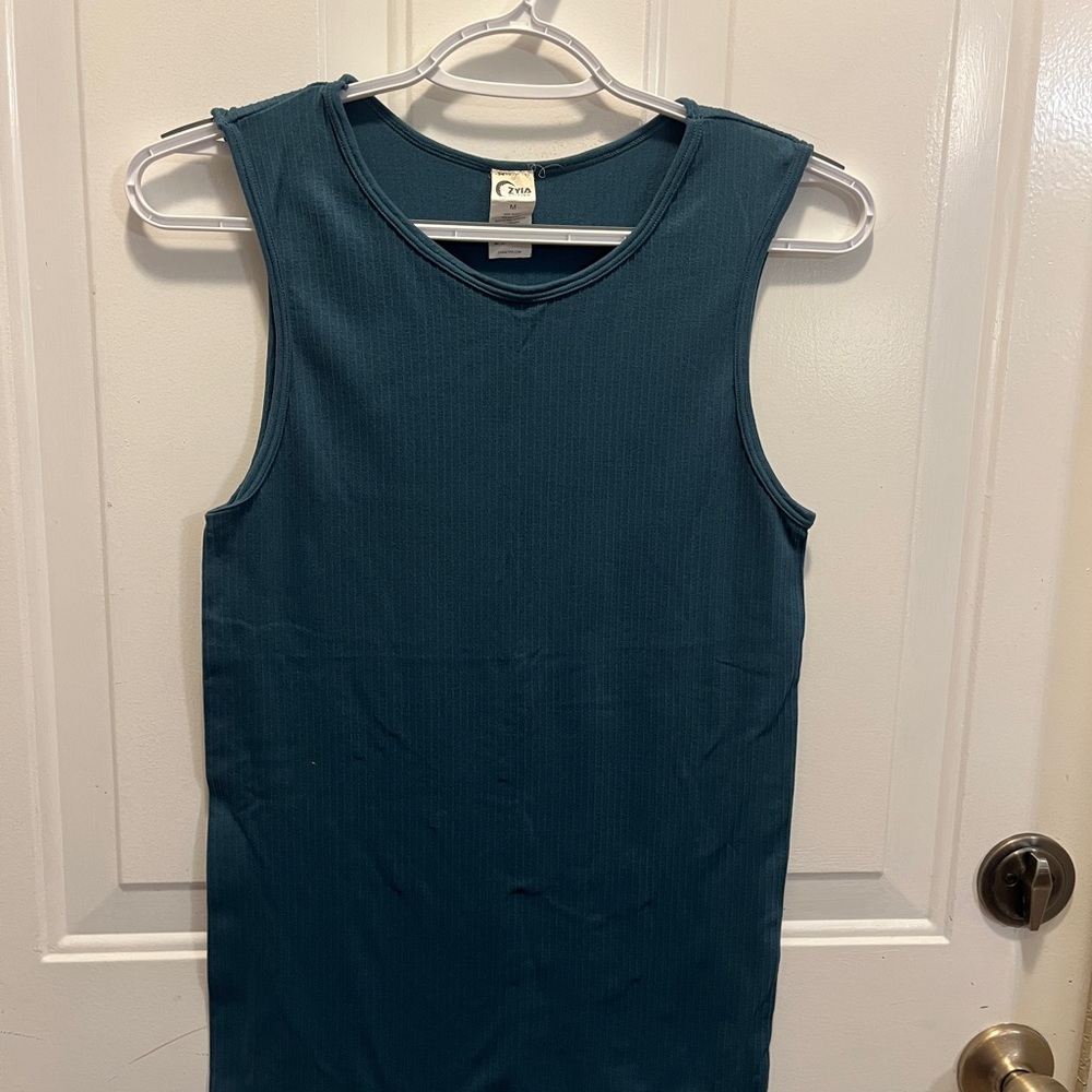 ZYIA Active Teal Sleeveless Top